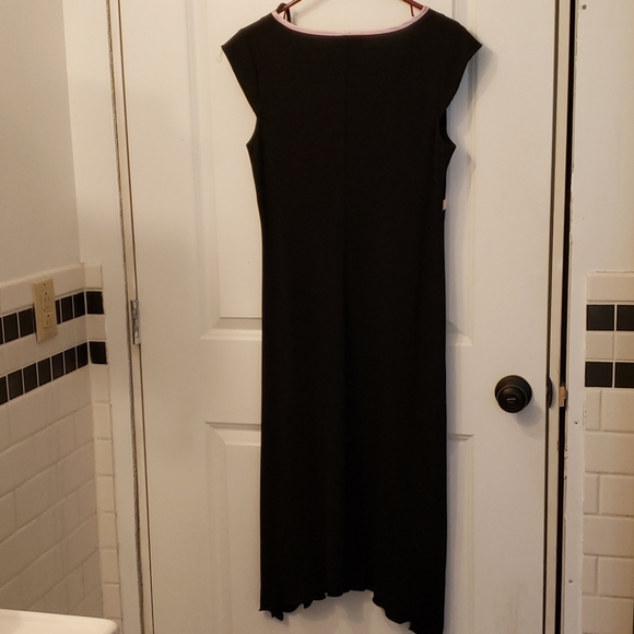 Ladies dress - Picture 2 of 11